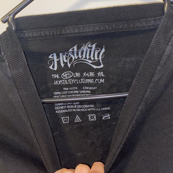 Black and white hostility trust no one T-shirt - Picture 5 of 5